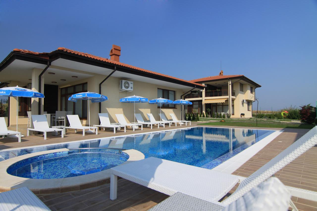 Hotel Armira Lozenets Esterno foto